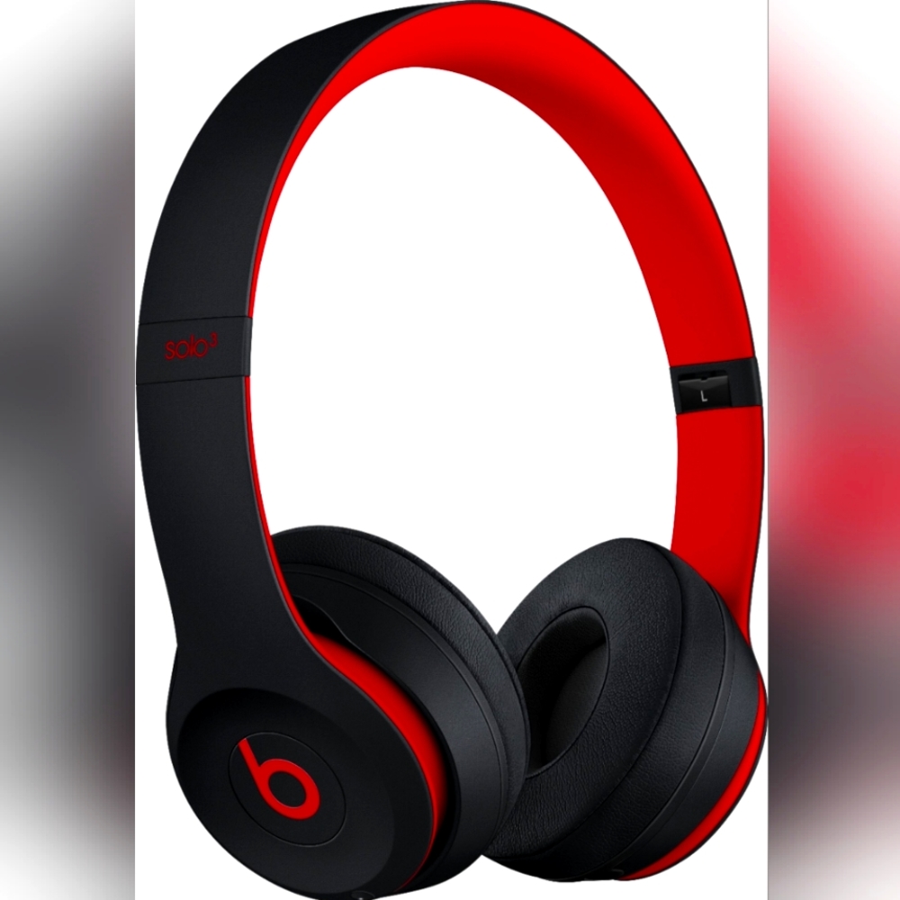 Beats by dre- solo 3 wireless (decade edition) black and red